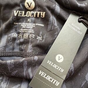 *NEW YEARS SALE*NEW VELOCITY Leggings -Black & Grey print. size XL